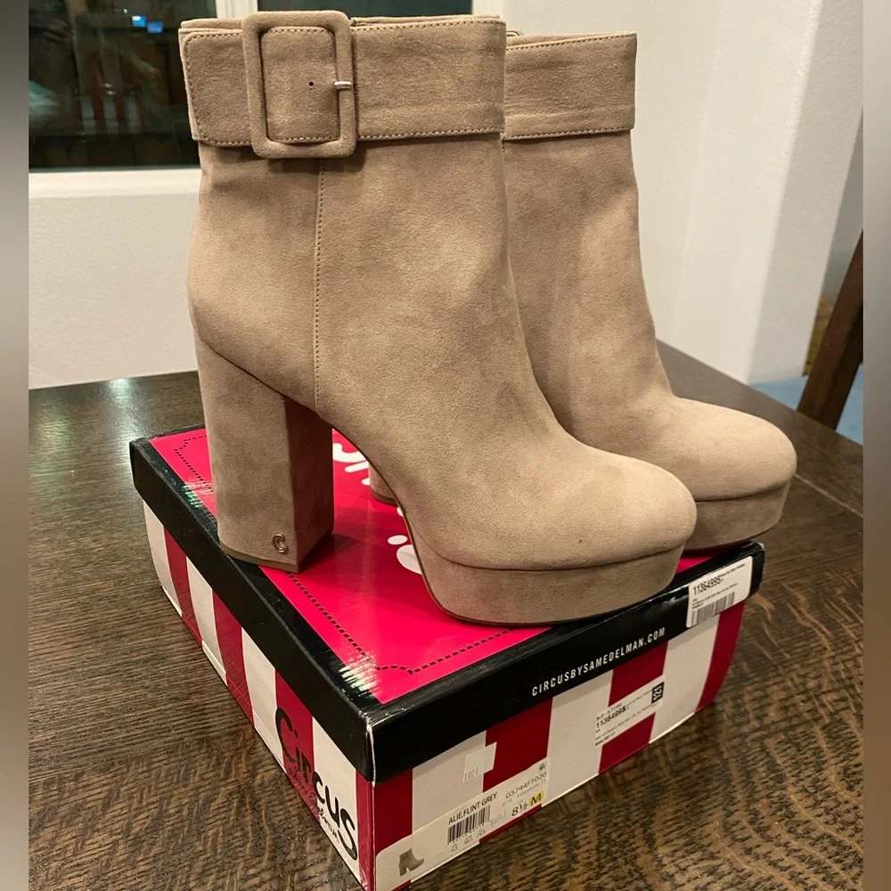 NIB Sam Edelman Alie Platform Bootie in Flint Grey - Picture 1 of 9
